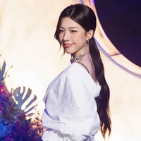 Nguyễn Lê Diễm Hằng_Lamoon