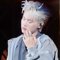 Hoàng Đức Duy ._.  Captainboy