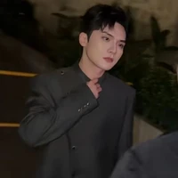 ɴɢᴏ̂ ɴɢᴜʏᴇ̂ɴ ʙɪ̀ɴʜ