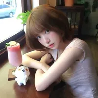 Han Hyo Ri.