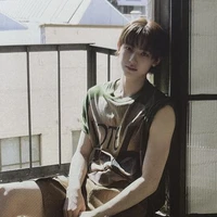 𝓔𝓸𝓶 𝓼𝓾𝓷𝓰-𝓱𝔂𝓾𝓷