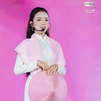 Lyly ( Hoàng Lan)