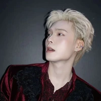 Nguyễn Hoàng Bách 《Jey B》