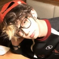 ◡̈Ziokass@zio.hai