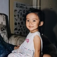 Trương Nhược Hy/Lúc nhỏ/