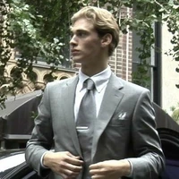 Alistair Crowe • Quản gia