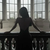 Huyền ( bạn của Lựu và Ngọt)