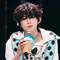 Trần Dịch Hằng_em