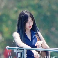 Trịnh Đan Ny "cô"