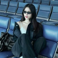 Vũ Thị Ngân Mỹ - chị