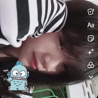 tác giả xinh gái :))