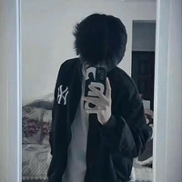 Lê Gia Bảo ( bạn nam9)