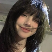 nữ chính