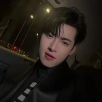 (Huỳnh Hoàng Hùng) Hùng Huỳnh