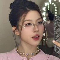 Nguyễn Lê Diễm Hằng - Lamoon