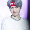 SUGA(tác giả)