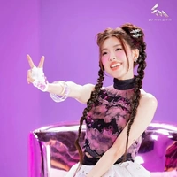 Nguyễn Lê Diễm Hằng •Lamoon•