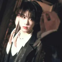 Trần Dịch Hằng-hắn