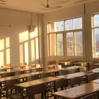 tất cả mn trừ ai tự bt