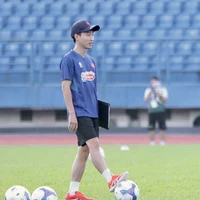 Đỗ Anh Văn(trợ lí)