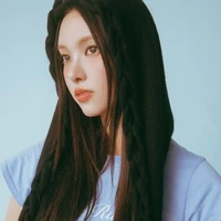 Noh Yunah(chị cô)