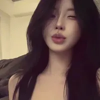 Yến Nhi - yenznhiz