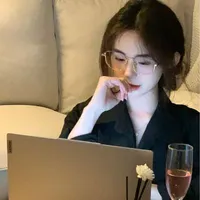 Đặng Lê Cự Giải [26y  @imbusy.cg]