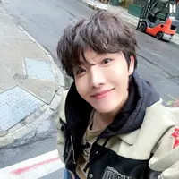 Jung Hoseok (정호석)