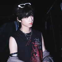 Ông anh 2 chấm 0