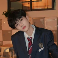 Ủa chấm hỏi??