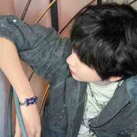 Nhiếp Vỹ Thần-N