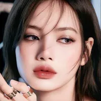 Mèo Ú biết yêu