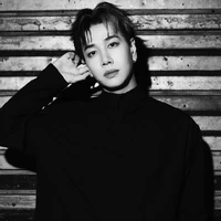 • Hoàng Kim Long •