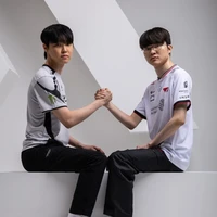 sự đzai của 2 ông bô