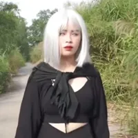 Chara( cô giáo )