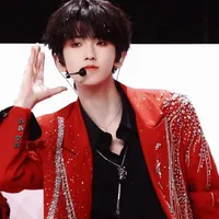 Tả Kỳ Hàm_cậu