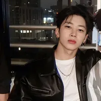 Aeri Uchinaga- cậu