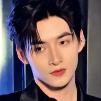 hùng huỳnh