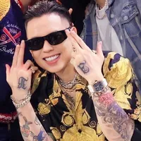 Bố Thế Anh.