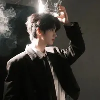 Hoàng Nhật Huy_ba em