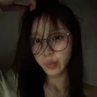 Han Sara - nàng