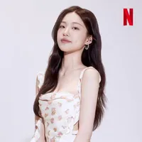 Lee Joo-young²⁰⁰⁰