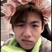 Bạn H giấu tên