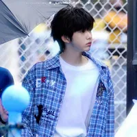 Trần Dịch Hằng/em/