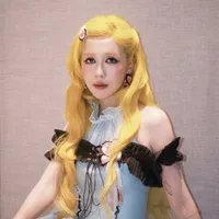 Hoàng Thúy Hậu - Hậu Hoàng