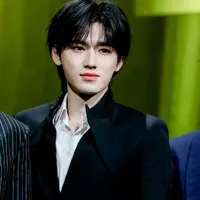 Tống Á Hiên