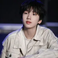 Nhiếp Vĩ Thần - Hắn