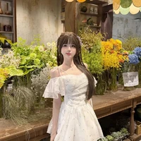 Hoằng Lạc Cửu Tuyết