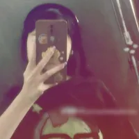 t/g hướng ngoại lạnh lùng