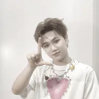 Tus cute phô mai que kéo sợi